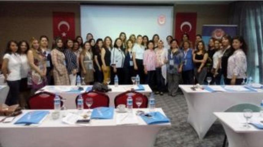 &Ouml;z Finans İş&rsquo;ten Kadın &Ccedil;alışanlara Eğitim