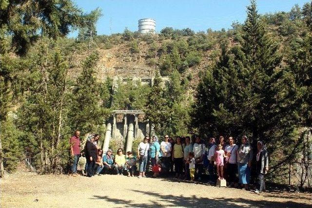 Salihlinin Tarihi Ve Kültürel Yerleri, Manisalı Kadınları Büyüledi