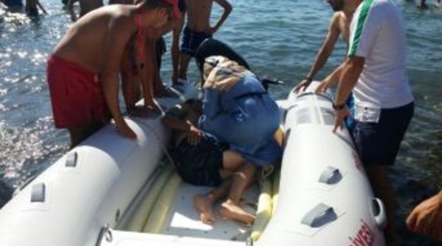 Dev Dalgaların Arasından Son Anda Kurtarıldılar