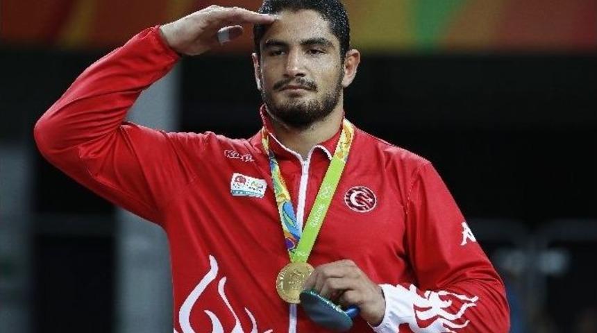 Rio&rsquo;da İlk Altın Taha Akg&uuml;l&rsquo;den