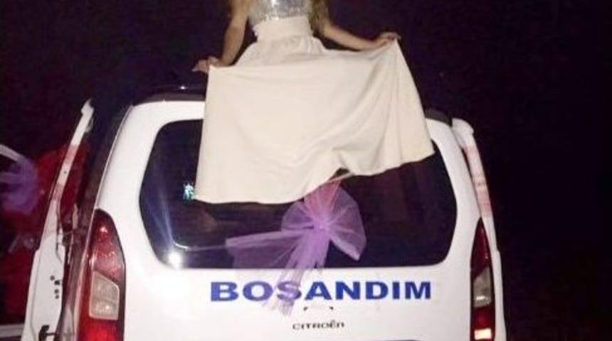 Boşanmayı Aracını S&uuml;sleyerek Kutladı