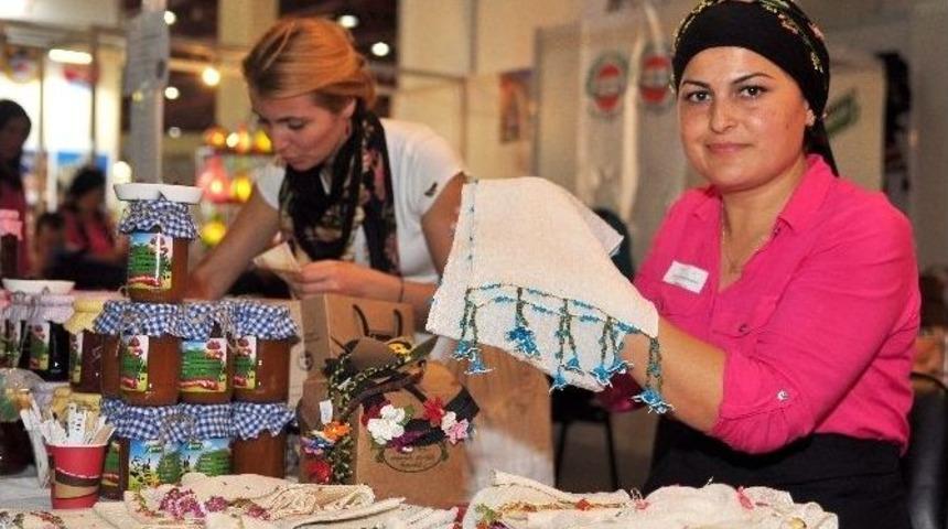 Arı Kadınlar &Uuml;r&uuml;nlerini Yerelden Ulusa Taşıdı