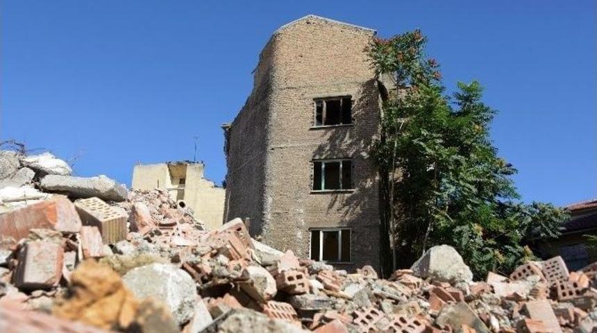 Meram Belediyesi Kentsel D&ouml;n&uuml;ş&uuml;m Projesinde &Ouml;nemli Mesafe Kat Etti