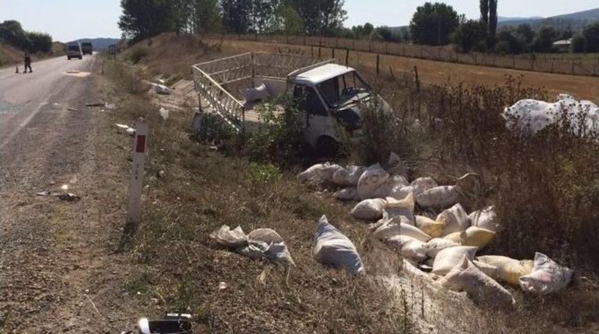 Lastiği Patlayan Ara&ccedil; Kaza Yaptı: 1 Ağır Yaralı