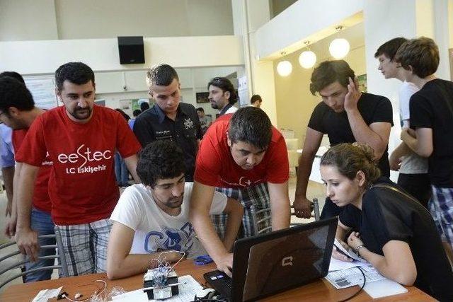 Gençlerden Gönüllülük Çağrısı 1