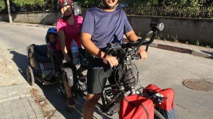 &Ouml;ğretmen &Ccedil;ift Bisikletle T&uuml;rkiye&rsquo;yi Dolaşıyor