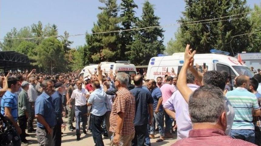 Gaziantep&rsquo;teki Cenaze Namazında Gerginlik