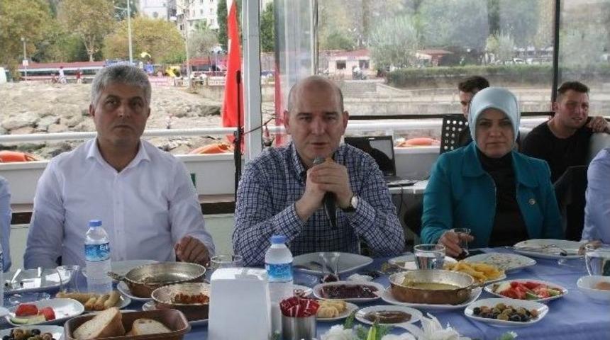 &Ccedil;alışma Ve Sosyal G&uuml;venlik Bakanı S&uuml;leyman Soylu Trabzon&rsquo;da Stk&rsquo;lar İle Kahvaltıda Buluştu