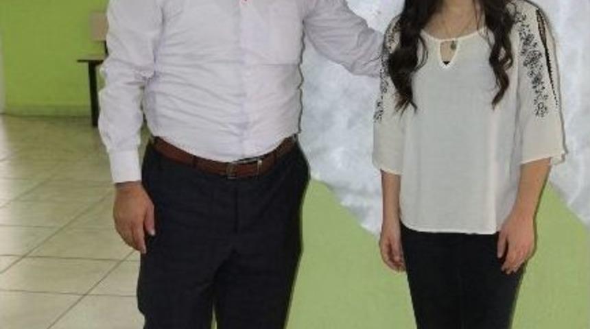 Silopi&rsquo;de Başarılı &Ouml;ğrenci &Ouml;d&uuml;llendirildi