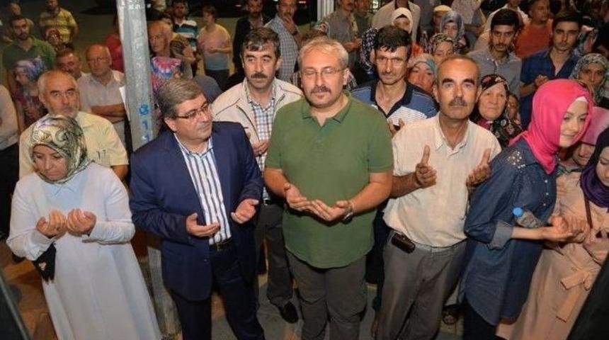 Hacı Adayları Bilecik&rsquo;ten Dualarla Kutsal Topraklara Uğurlandı