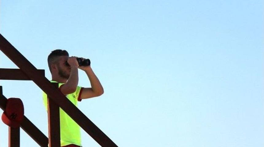 Karadeniz Sahillerinde Bin 240 Kişi Boğulma Tehlikesi Ge&ccedil;irdi