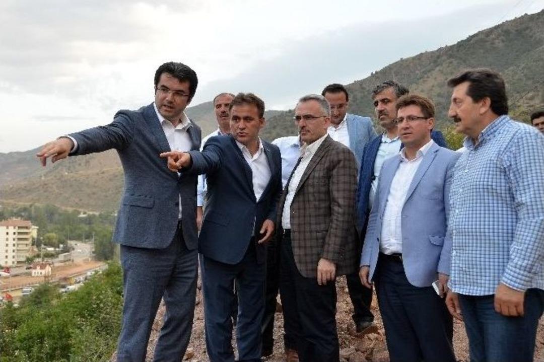 Maliye Bakanı Naci Ağbal G&uuml;m&uuml;şhane&rsquo;de