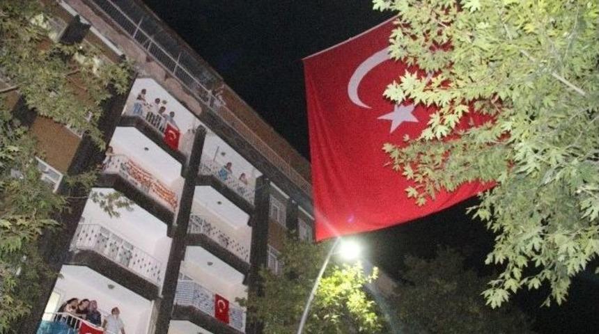 Göreve Başlayalı 15 Gün Olmuştu... Şehit Polis Memurunun Acı Haberi Baba Ocağına Ulaştı