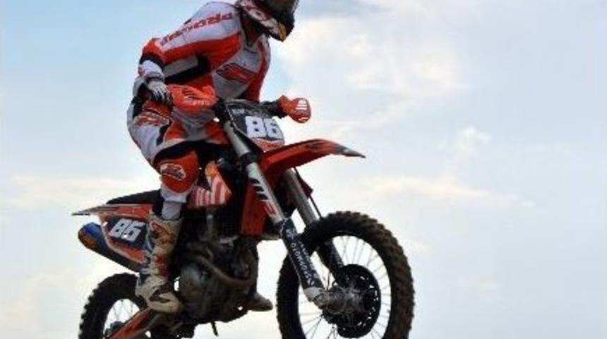 T&uuml;rkiye Motokros Şampiyonası 4&rsquo;&uuml;nc&uuml; Ayak Yarışı Yapıldı