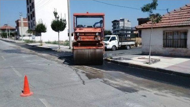 Alaşehir’de Asfalt Yama Çalışmaları Sürüyor