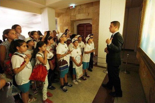 Yenimahalle Yaz Okulu Öğrencileri Anıtkabir’de