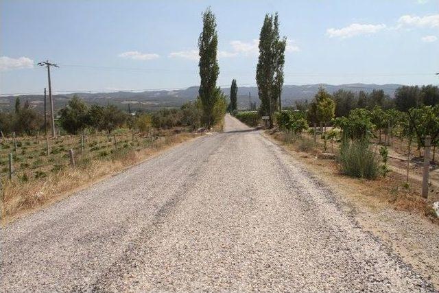 Büyükşehirin Asfalt Hamlesi Manisa’nın Dört Bir Yanında Devam Ediyor