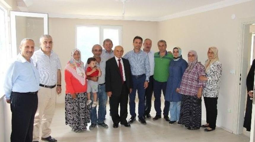 Maçka Belediyesi Evsiz Ve Maddi Durumları İyi Olmayan Vatandaşları Ev Sahibi Yapmaya Devam Ediyor