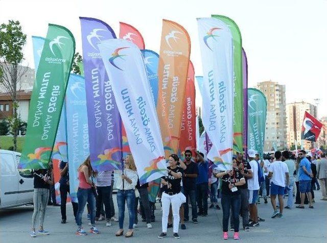 3’üncü Barış Ve Sevgi Buluşmaları’nın En İyi Kortej Fotoğrafı Seçilecek