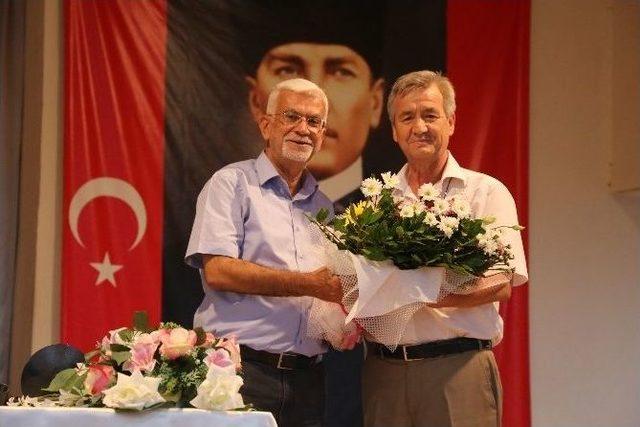 Prof. Dr. Atilla Yayla Burhaniye’de Panele Katıldı