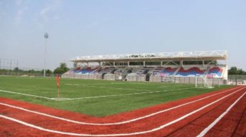 Akyazı Spor Tesislerinde &Ccedil;alışmalar Tamamlandı