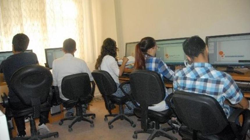 G&ouml;rme Engelliler Topluma Kazandırılıyor