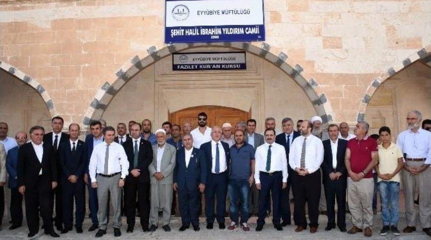 Darbe Şehidinin İsmi Camiye Verildi