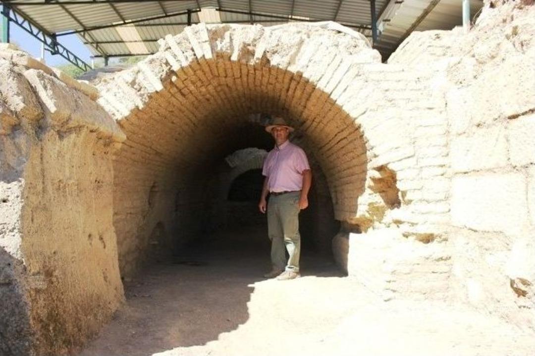 2 Bin Yıllık Yapı G&uuml;n Y&uuml;z&uuml;ne &Ccedil;ıktı