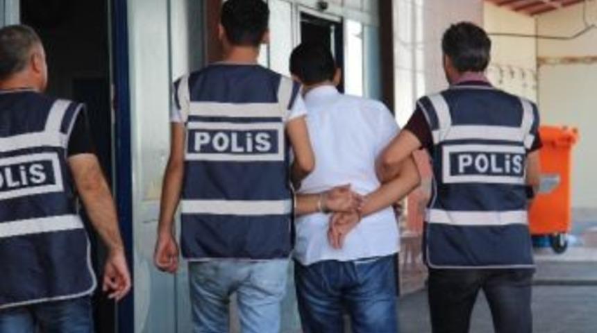 Kahramanmaraş&rsquo;ta 17 Polis Tutuklandı