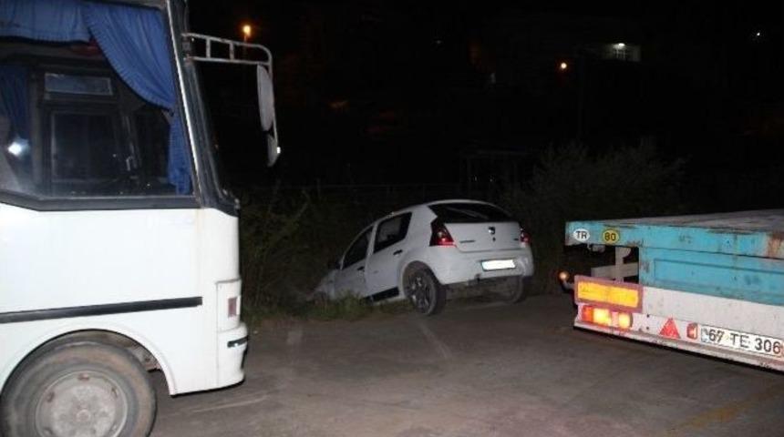 Otomobil Macerası Hastanede Bitti