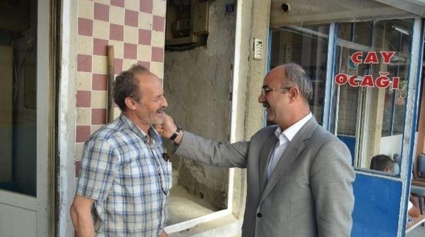 Başkan Şinasi G&uuml;lc&uuml;oğlu Esnafları Ziyaret Etti