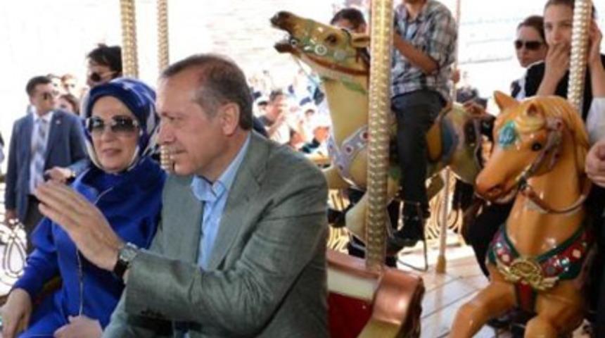 T&uuml;rkiye'nin ilk Disneyland'ı Vialand a&ccedil;ıldı