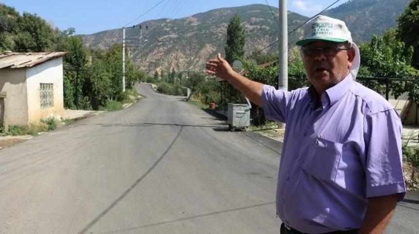 Muhtardan Başkan Erg&uuml;n&rsquo;e Asfalt Teşekk&uuml;r&uuml;