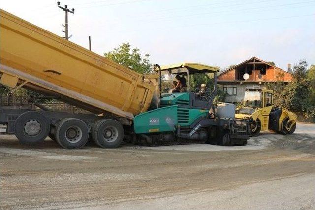 Akçakoca Belediyesinin Asfaltlama Çalışması Sürüyor