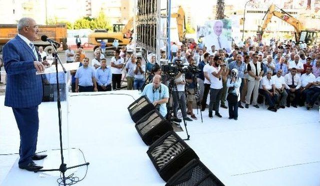 Mersin’de ’demokrasi Kavşağı Bat-çık Projesi’nin Temeli Atıldı