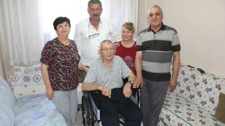 Başkan Kara&ccedil;oban Bir Engelliyi Daha Sevindirdi