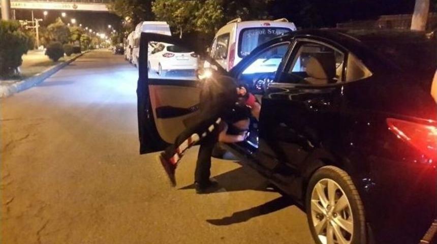 Plakasız Otomobil Polisi Harekete Ge&ccedil;irdi