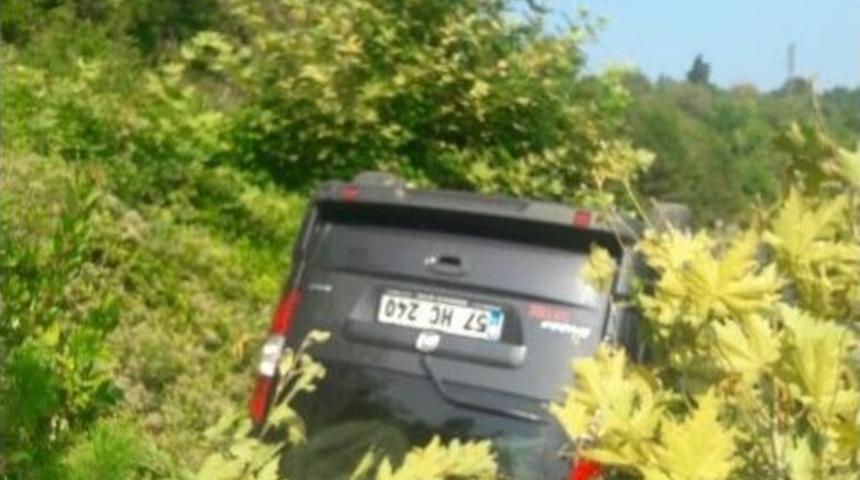 D&uuml;ğ&uuml;nden D&ouml;nen Aile Kaza Yaptı: 7 Yaralı