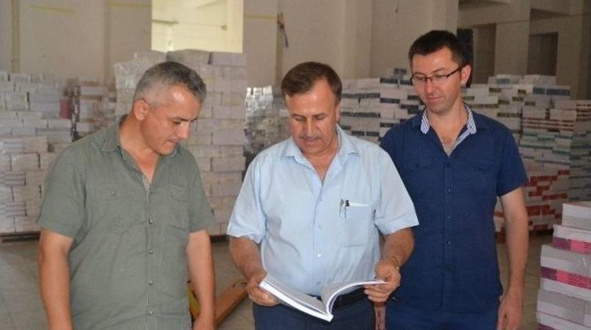 L&uuml;leburgaz&rsquo;da 384 Bin 227 Ders Kitabı Dağıtılacak