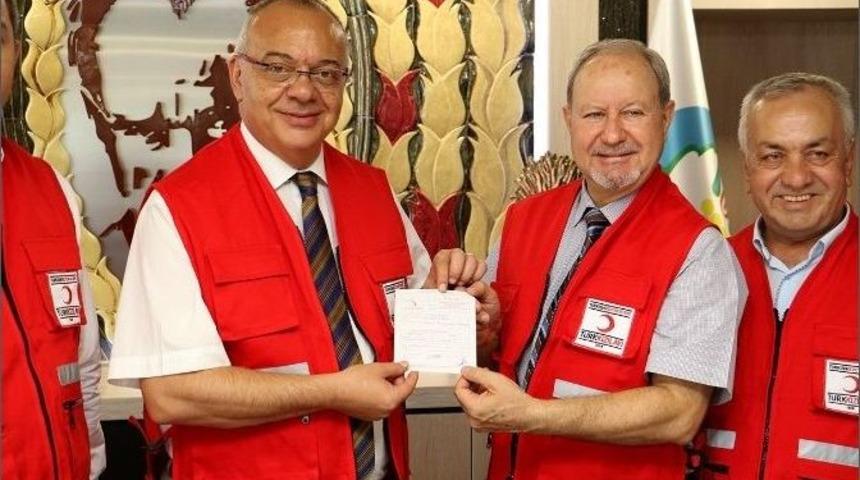 Başkan Erg&uuml;n&rsquo;den T&uuml;rk Kızılayı&rsquo;na Destek