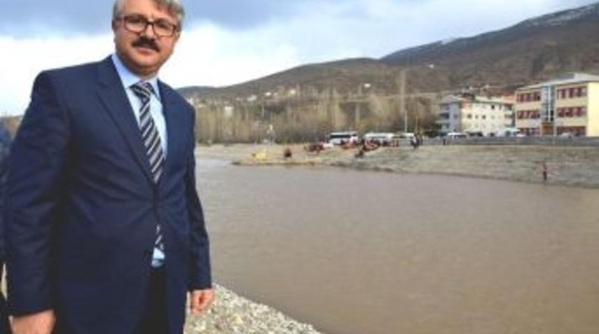 Giresun&rsquo;un &Ccedil;amoluk Belediye Başkanı Savaş Akar&ccedil;eşme G&ouml;zaltına Alındı