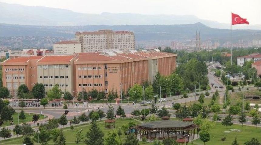 Er&uuml;&rsquo;ye 10 Bin 78 &Ouml;ğrenci Kayıt Yaptırdı