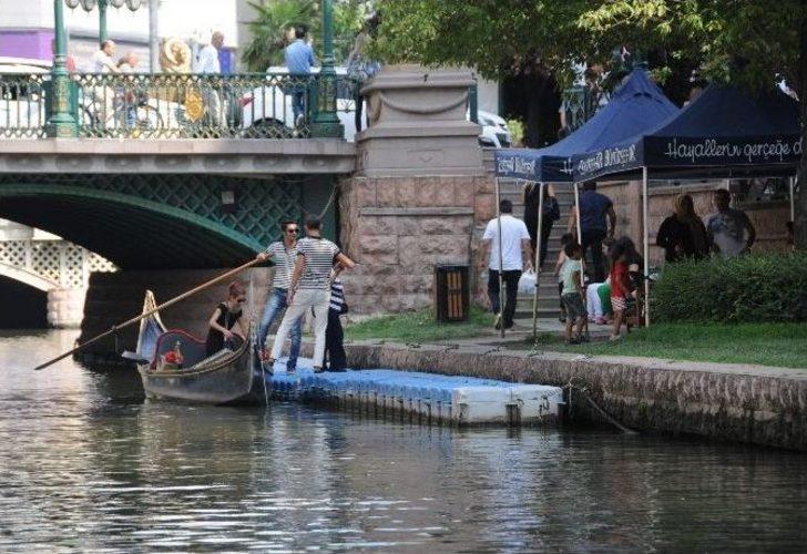 Şehr-i Aşk’ın Gondolları Sezonu Bereketli Geçiriyor G1