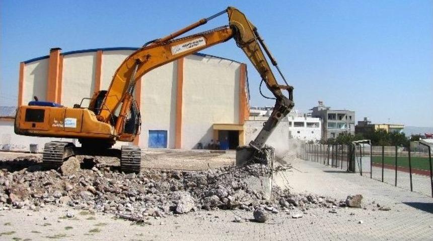 Araban İl&ccedil;e Stadyumu Yenileniyor