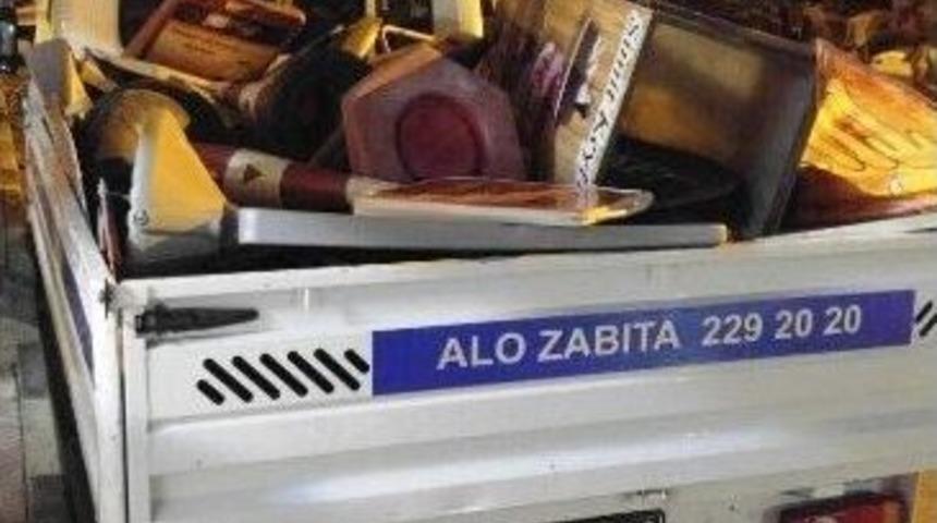 İzinsiz Reklam Materyalleri Toplandı