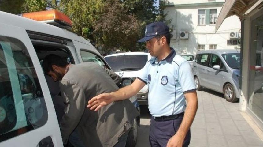 Engelli Taklidi Yapan Dilenci 8. Kez Yakalandı