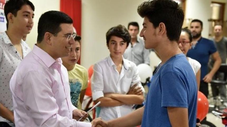 Teog Şampiyonlarına &Ouml;d&uuml;l