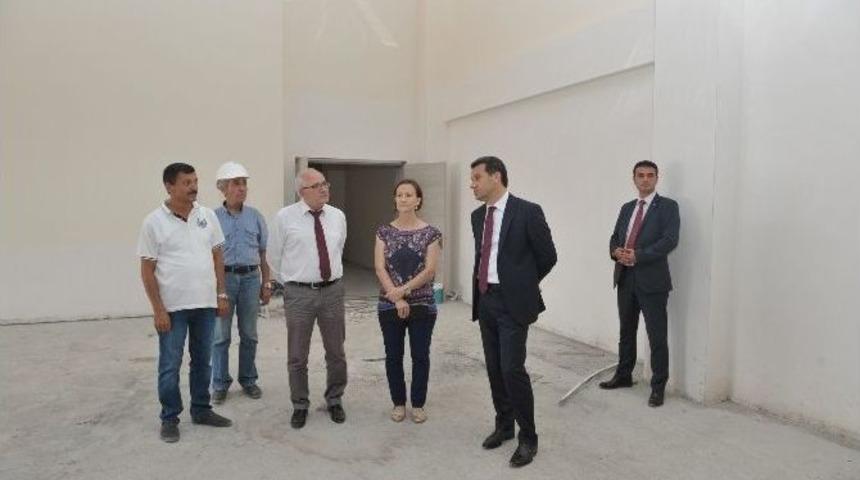 Vali &Ccedil;elik, Spor Salonlarının İnşaatlarında İnceleme Yaptı