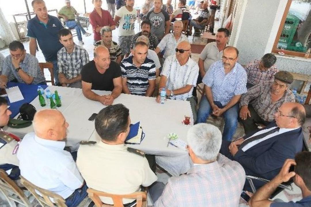 Vali &Ccedil;i&ccedil;ek, Bafalılarla Buluştu