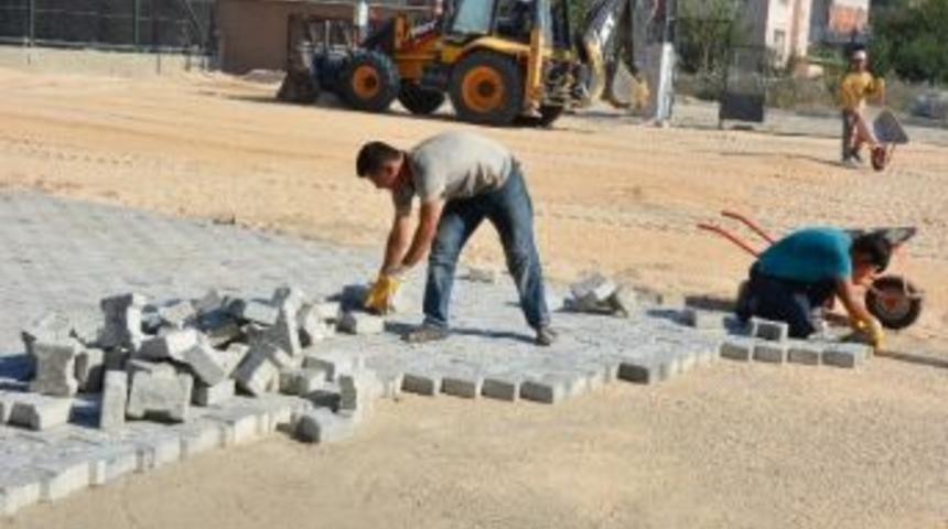 &Uuml;st Yapı &Ccedil;alışmaları S&uuml;r&uuml;yor